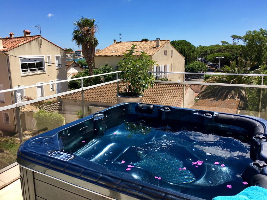 Villa L'Amiraute Agde Bagian luar foto