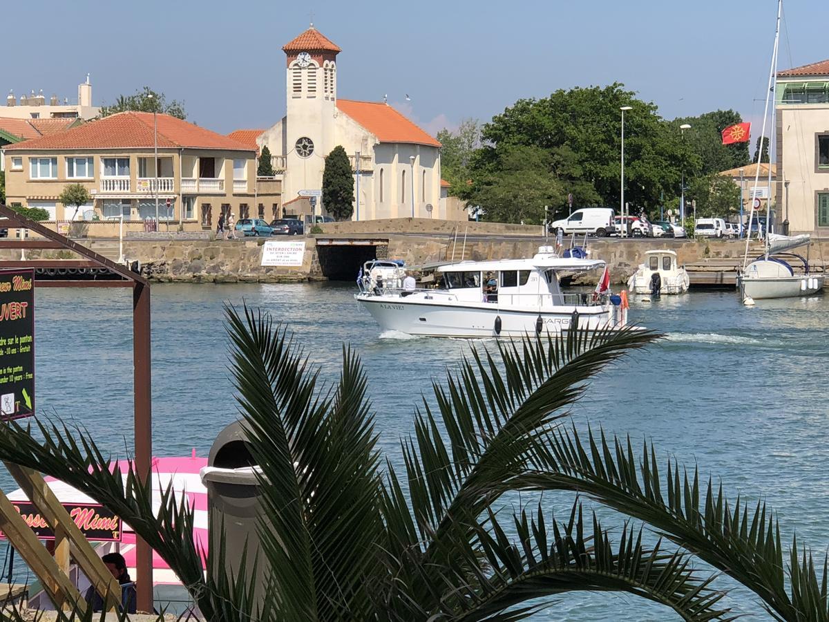 Villa L'Amiraute Agde Bagian luar foto